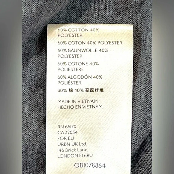 We the Free On My Mind V-Neck Shirt, Black but looks a dark Gray, Size Medium - Picture 8 of 10